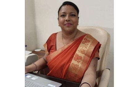 How a Delhi Dietitian Can Help Women Balance Their Hormones Naturally Through Diet