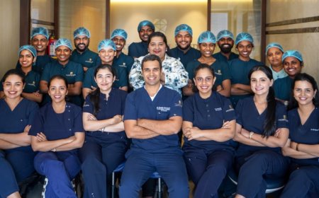 Why Celebrities and NRIs Choose The Dental Bond for One-Day Smile Makeovers in Mumbai