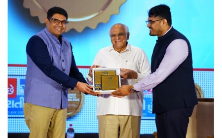 NITEK Interactive Flat Panel: Gujarat’s Pride Leading India’s Smart Classroom Revolution