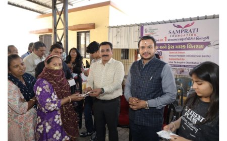 Empowering Frontline Heroes: Samprati Foundation Distributes Protective Gear to Surat’s Safai Veers