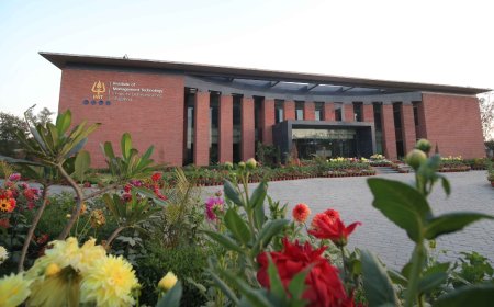 IMT CDL Ghaziabad Celebrates Concluding Ceremony 2025 for Its Graduating Batch with Industry Stalwarts and Academic Leadership