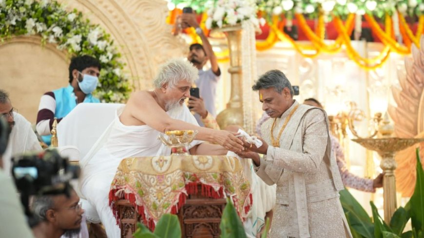 Businessman Sharadbhai Zaveri becomes Param Pujya Muniraj Shri Shaurya Bhushan Vijay Ji Maharaj Saheb after Jain Diksha today