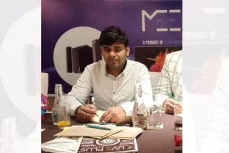 Creative-approach-is-never-useless-or-unnecessary-in-business.-Mr.-Manish-Sharma-founder-Director-of-VLive-India